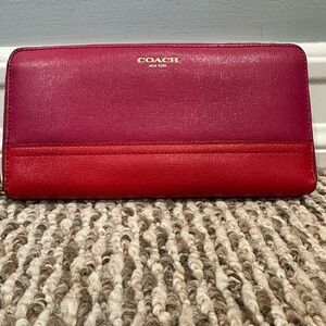 Coach Women's Pink and Red Wallet